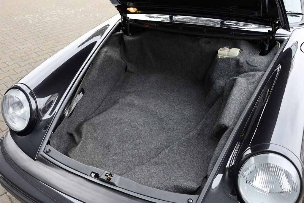 Porsche 911 Turbo 3.3