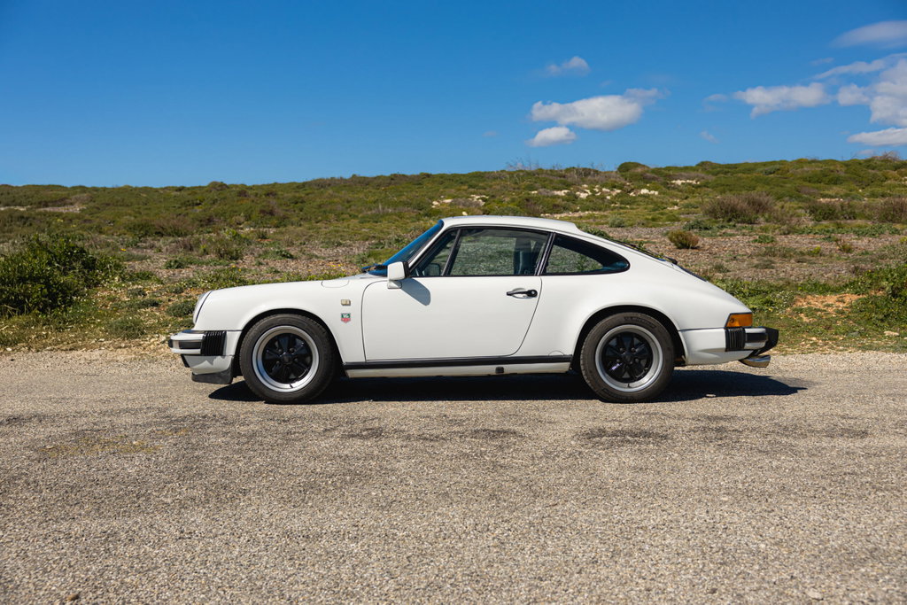 Porsche 911 Carrera 3.2
