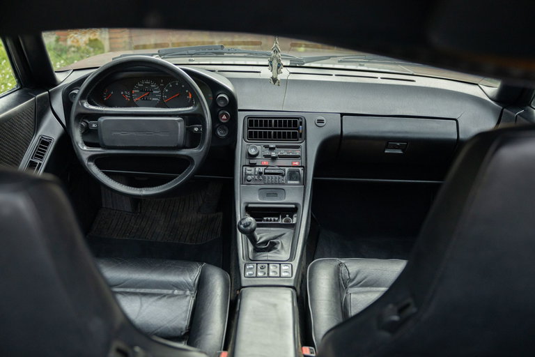 Porsche 928 S