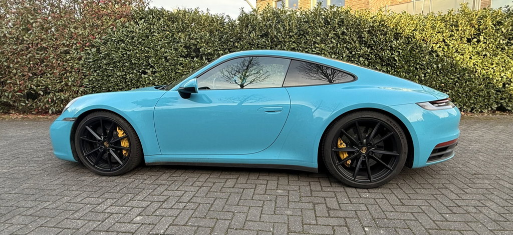 Porsche 992 Carrera
