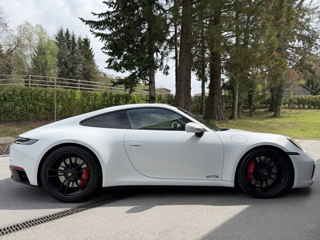 Porsche 992 Carrera GTS