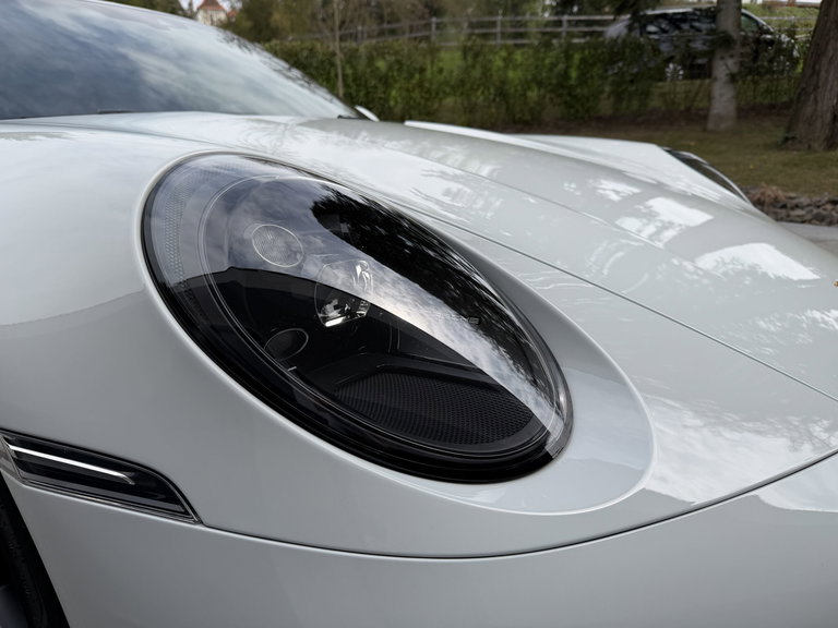Porsche 992 Carrera GTS