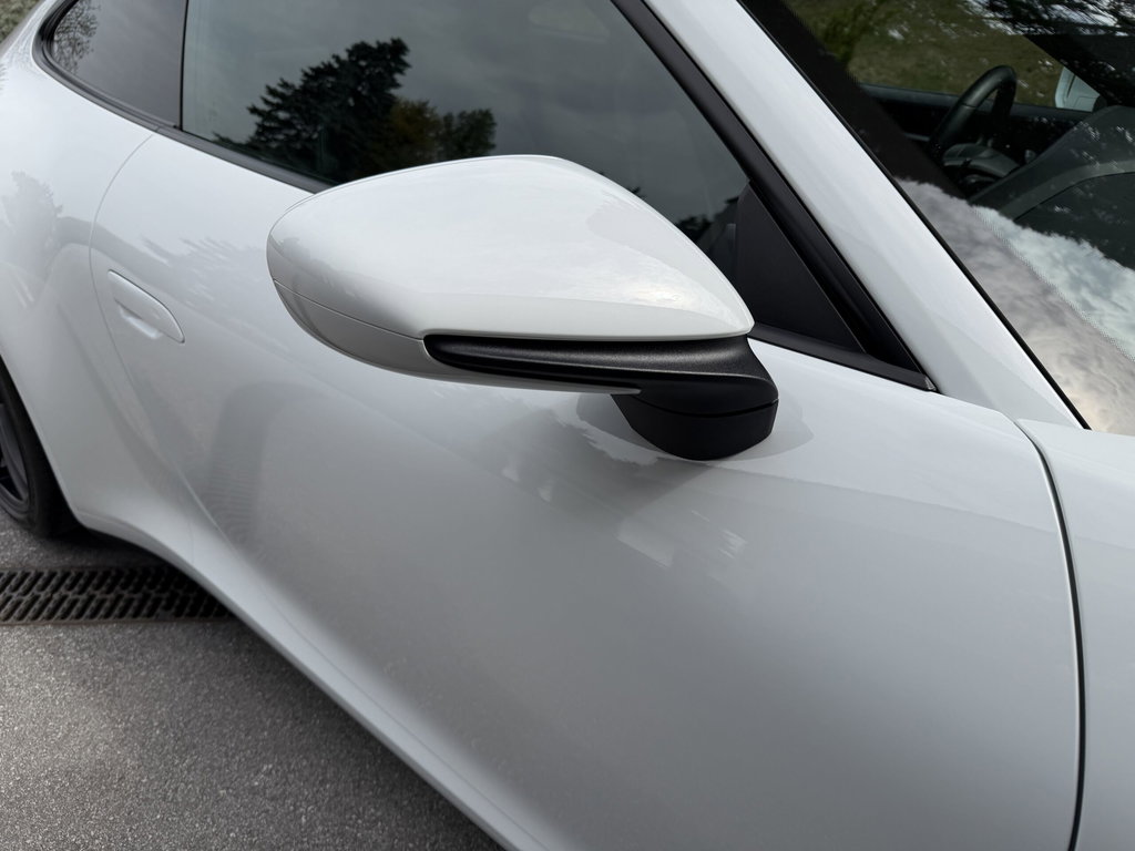 Porsche 992 Carrera GTS
