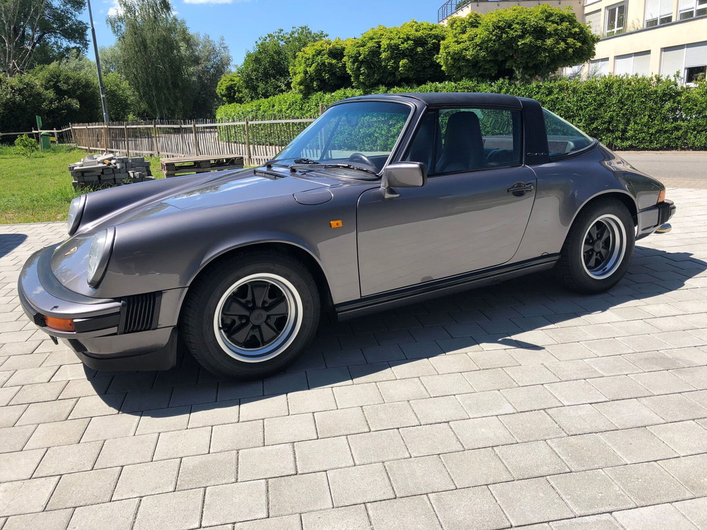 Porsche 911 Carrera 3.2