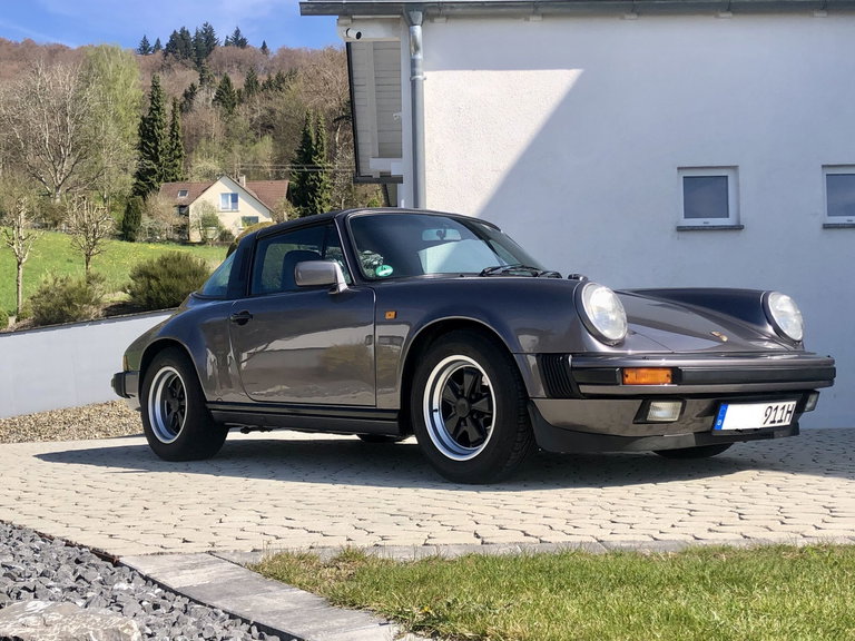 Porsche 911 Carrera 3.2