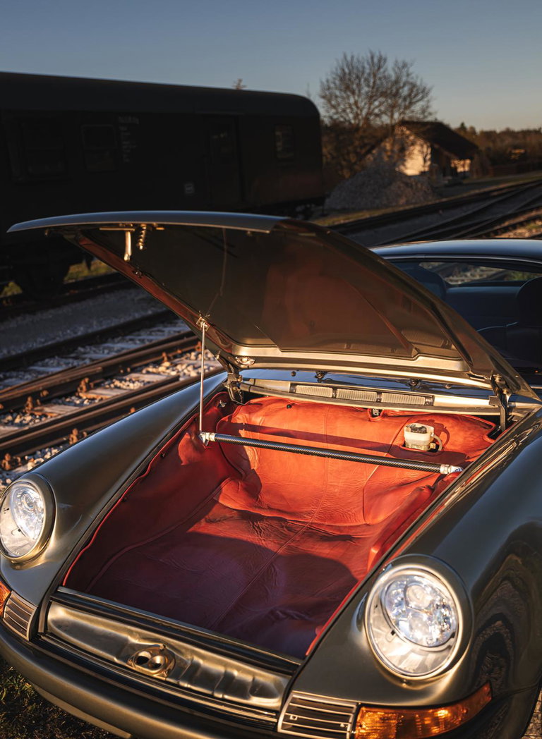 Porsche 911 Backdate