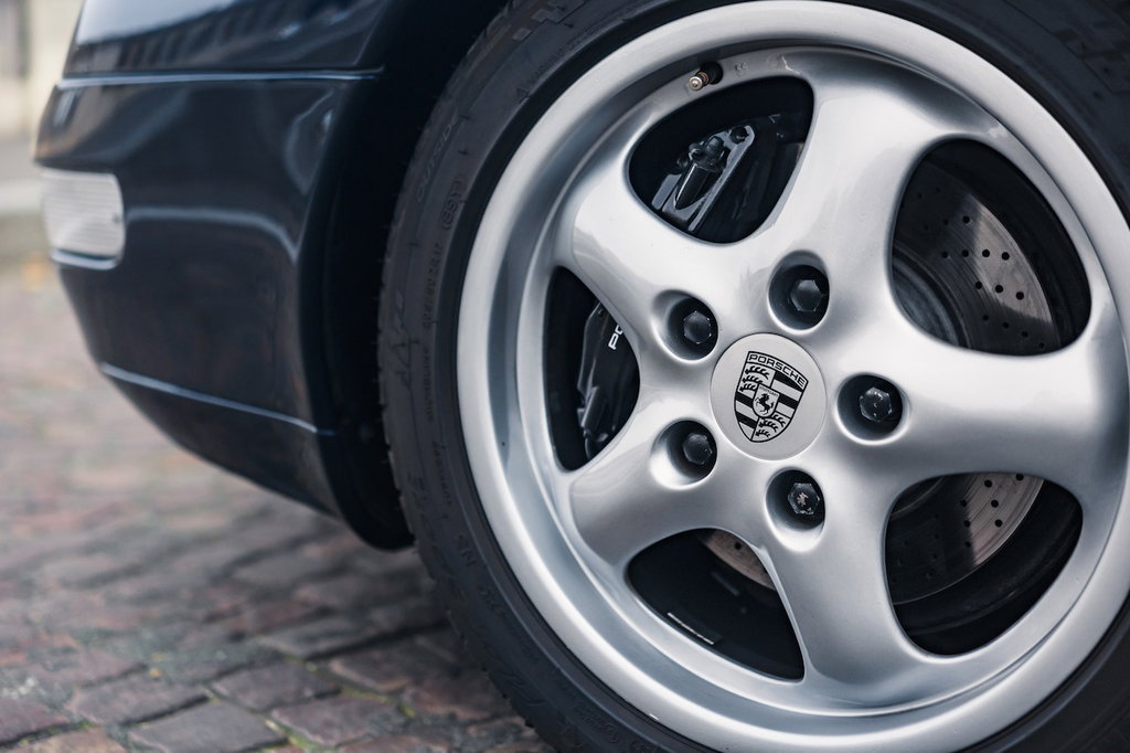 Porsche 993 Carrera 3.8