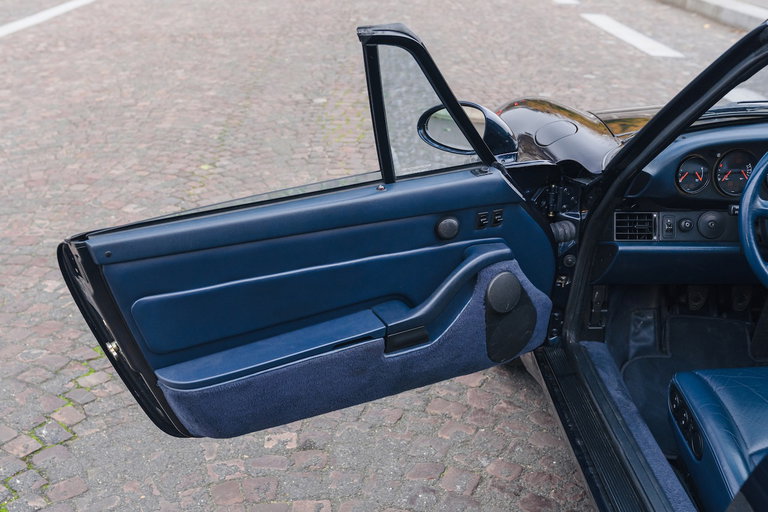 Porsche 993 Carrera 3.8
