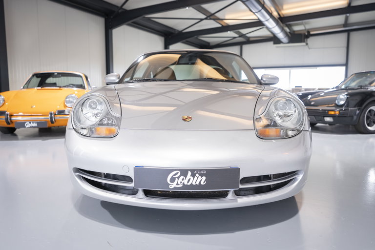 Porsche 996 Carrera 4