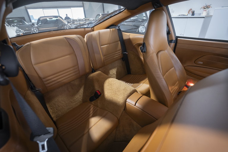 Porsche 996 Carrera 4