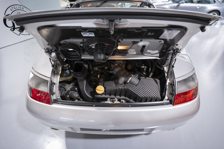Porsche 996 Carrera 4