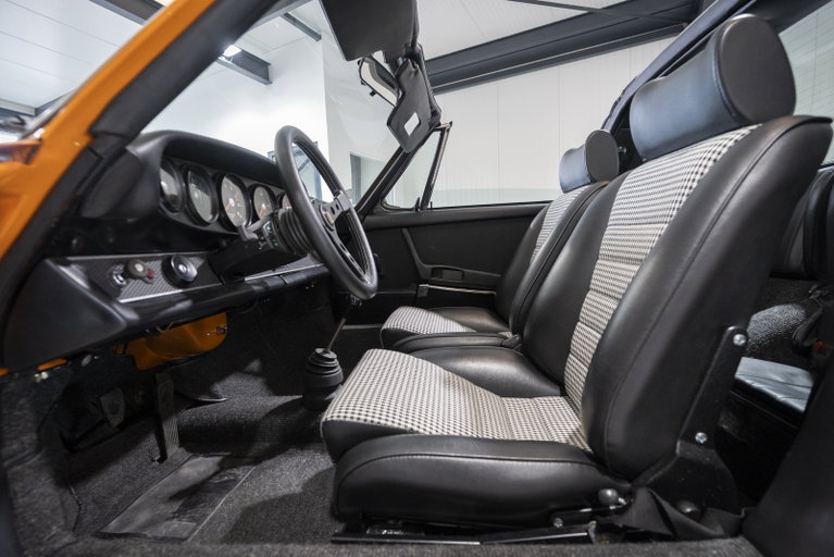 Porsche 911 T