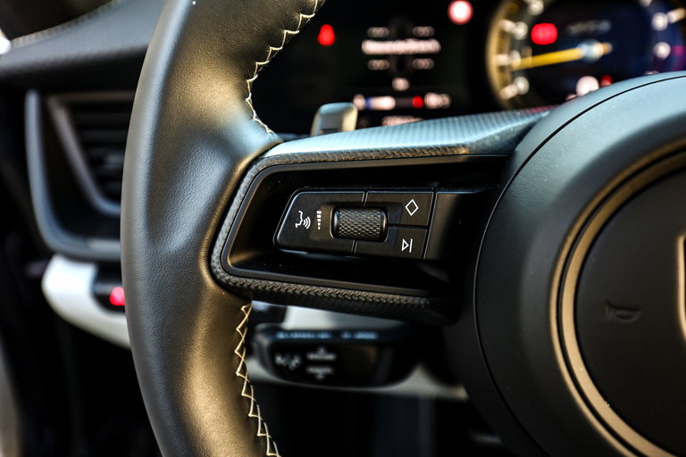 Porsche 992 GT3 Touring