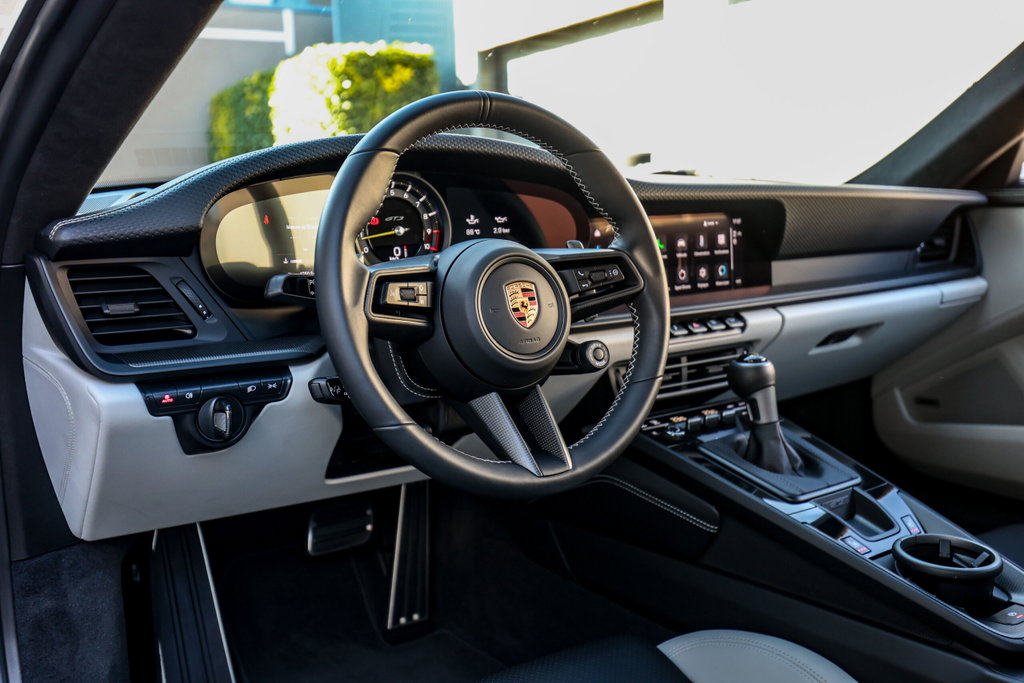 Porsche 992 GT3 Touring