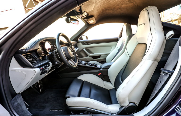 Porsche 992 GT3 Touring