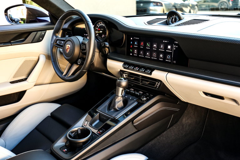 Porsche 992 GT3 Touring