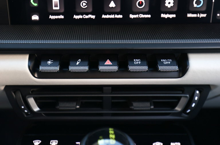 Porsche 992 GT3 Touring