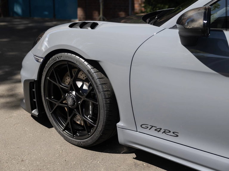Porsche 718 Cayman GT4 RS