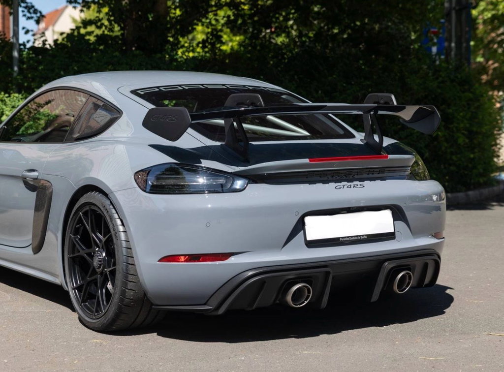 Porsche 718 Cayman GT4 RS