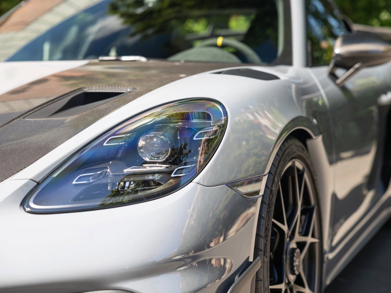 Porsche 718 Cayman GT4 RS