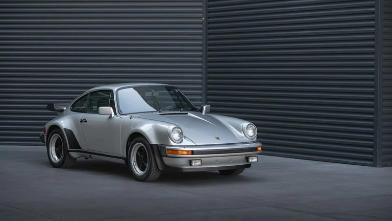 Porsche 911 Turbo 3.3 (US)