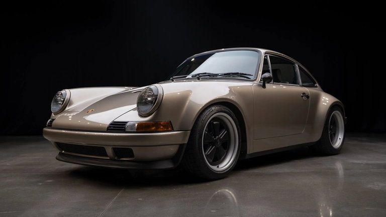 Porsche 911 Backdate