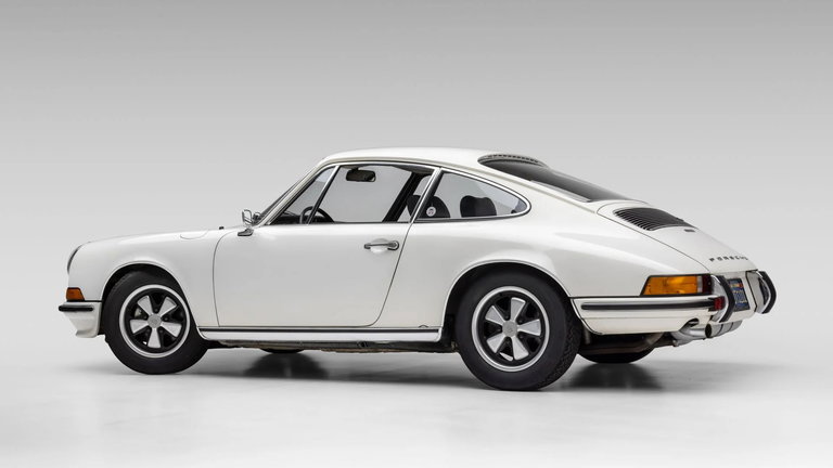 Porsche 911 E