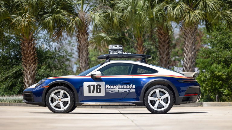 Porsche 911 Dakar