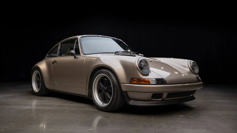 Porsche 911 Backdate