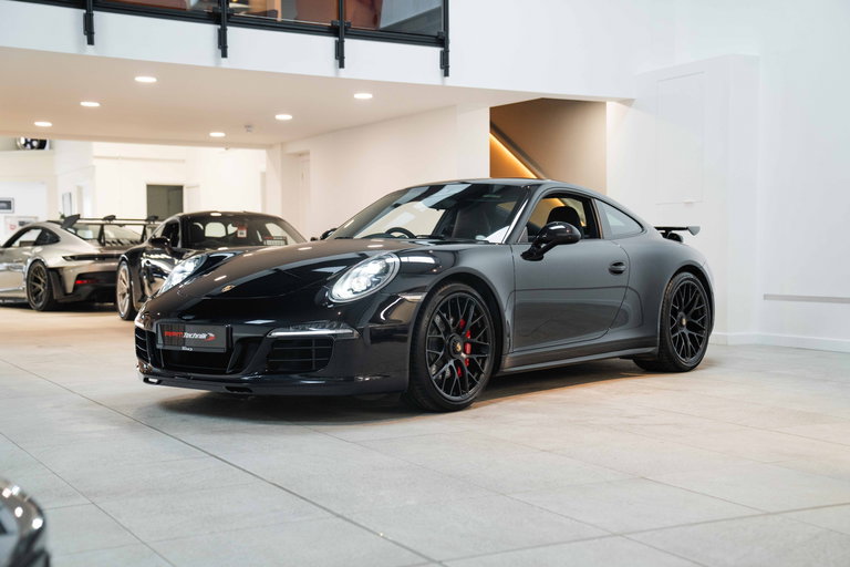 Porsche 991 Carrera GTS