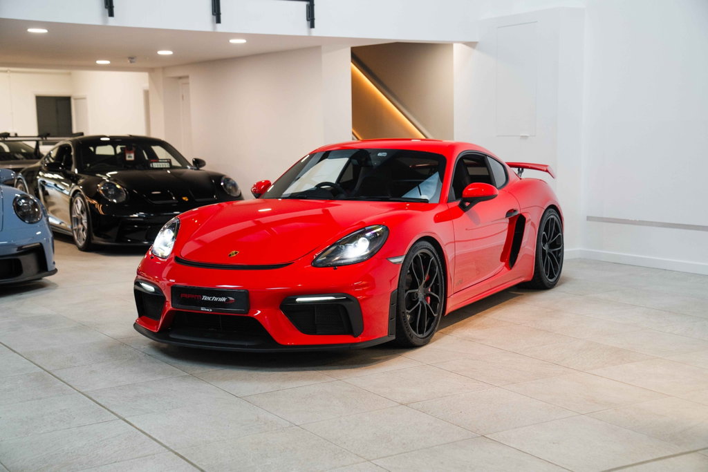 Porsche 718 Cayman GT4
