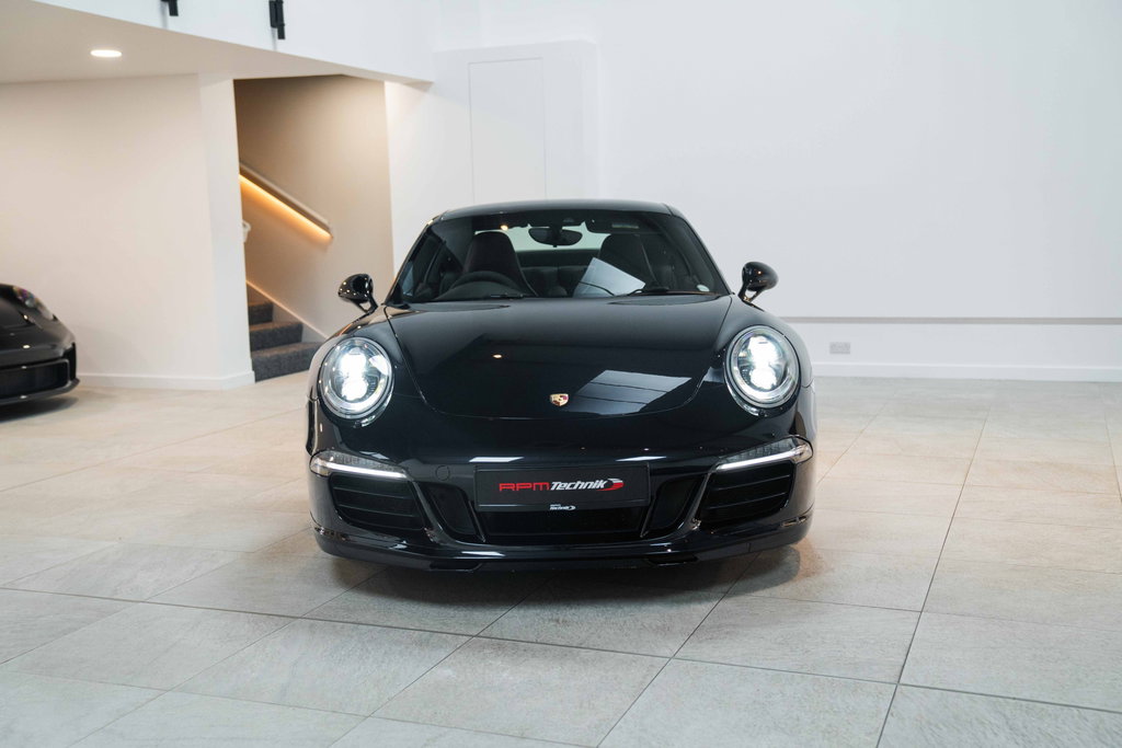 Porsche 991 Carrera GTS