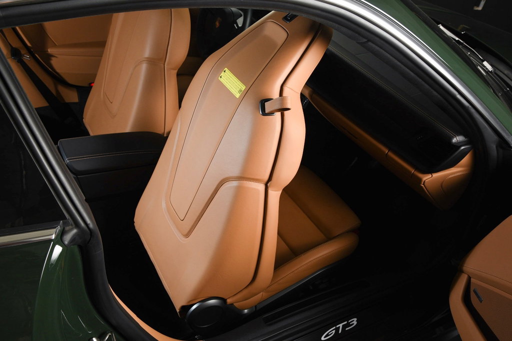 Porsche 992 GT3 Touring
