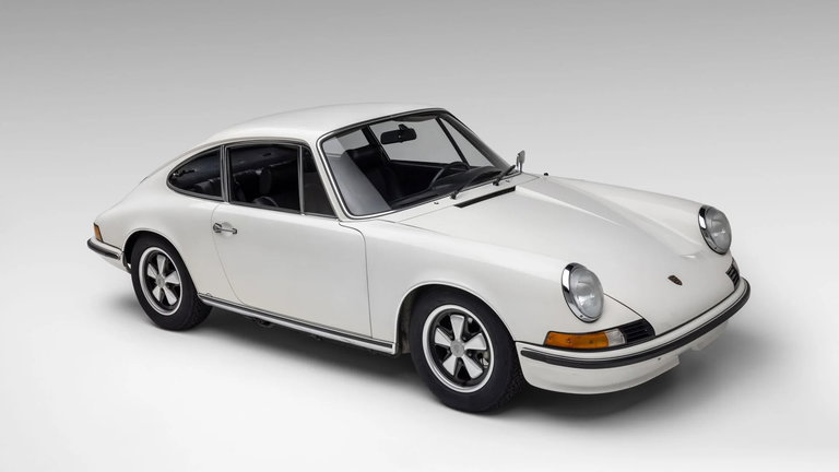 Porsche 911 E
