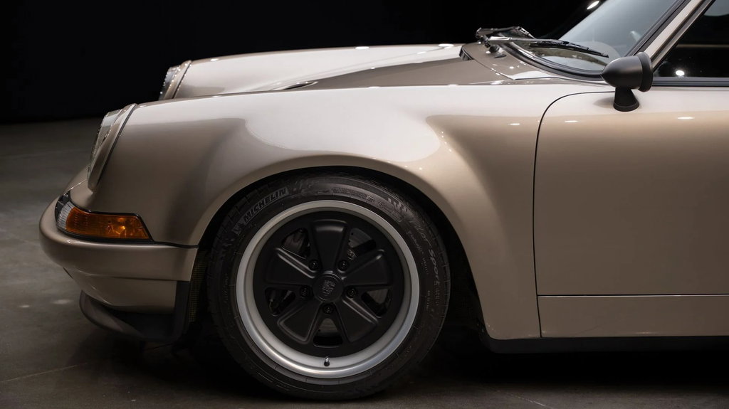 Porsche 911 Backdate