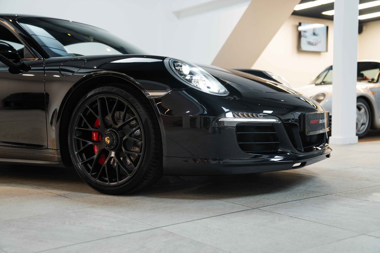 Porsche 991 Carrera GTS