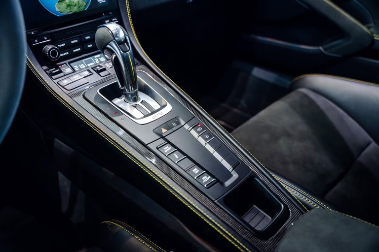 Porsche 718 Cayman GT4