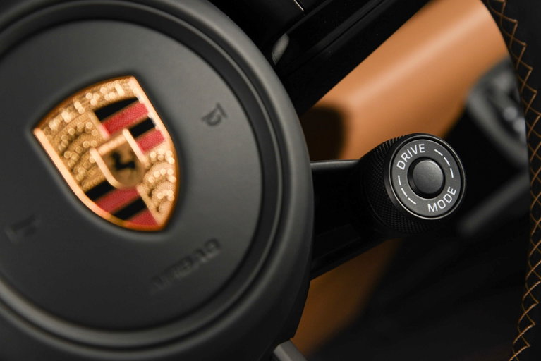 Porsche 992 GT3 Touring