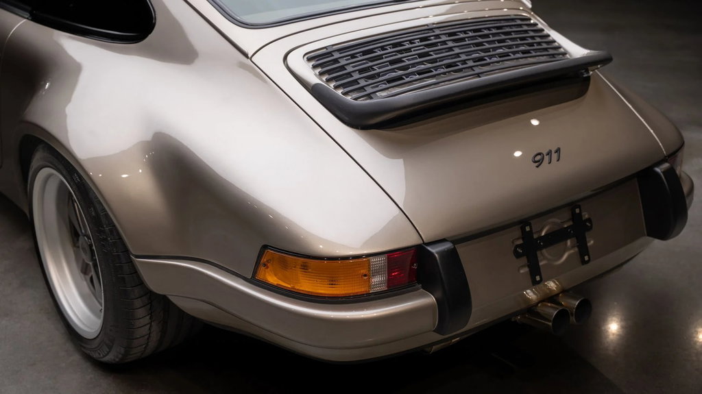 Porsche 911 Backdate