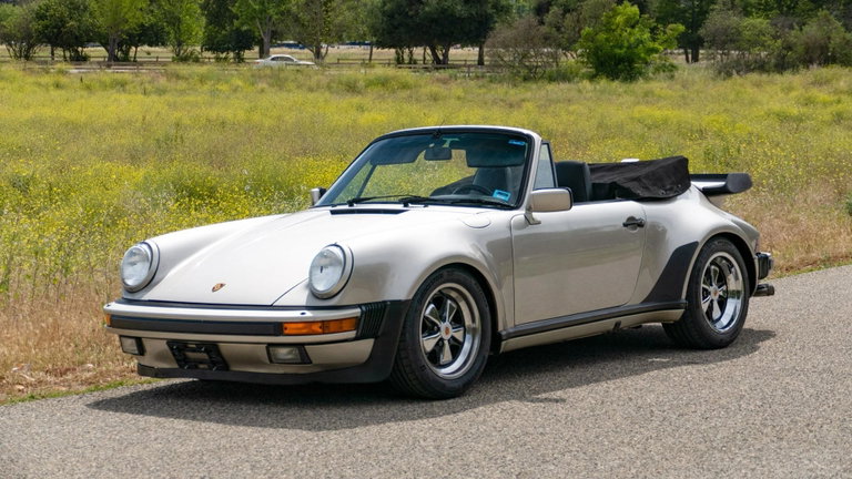 Porsche 911 Turbo 3.3