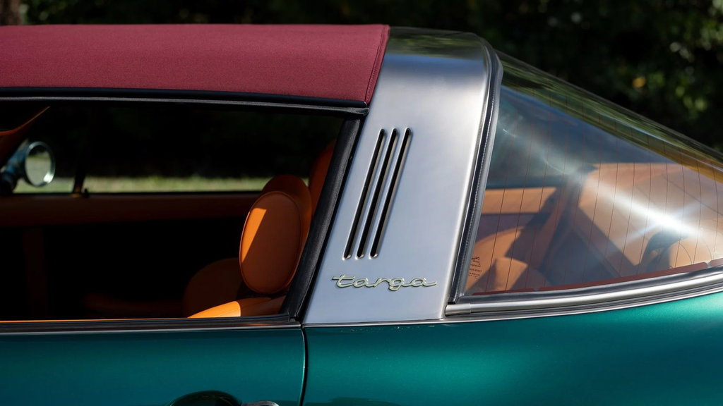 Porsche 911 Reimagined by Singer