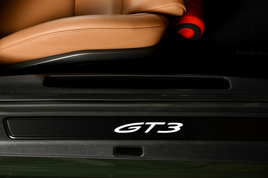 Porsche 992 GT3 Touring