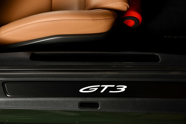 Porsche 992 GT3 Touring