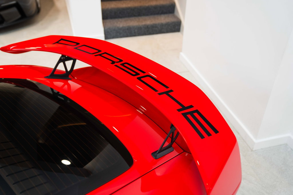 Porsche 718 Cayman GT4