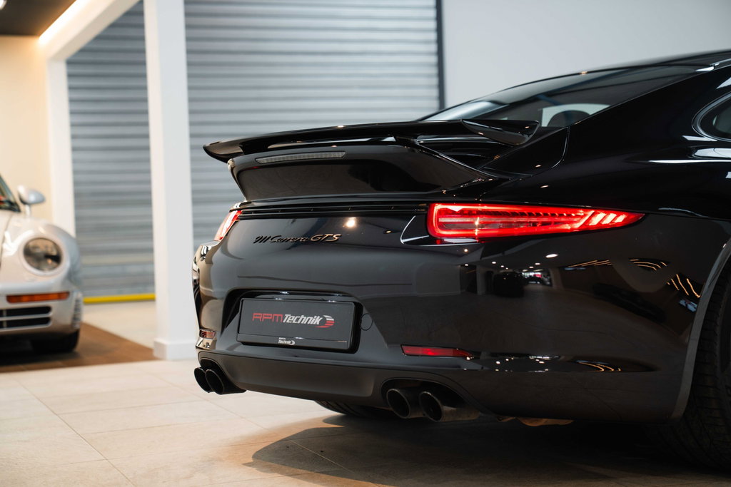 Porsche 991 Carrera GTS
