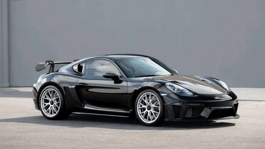 Porsche 718 Cayman GT4 RS