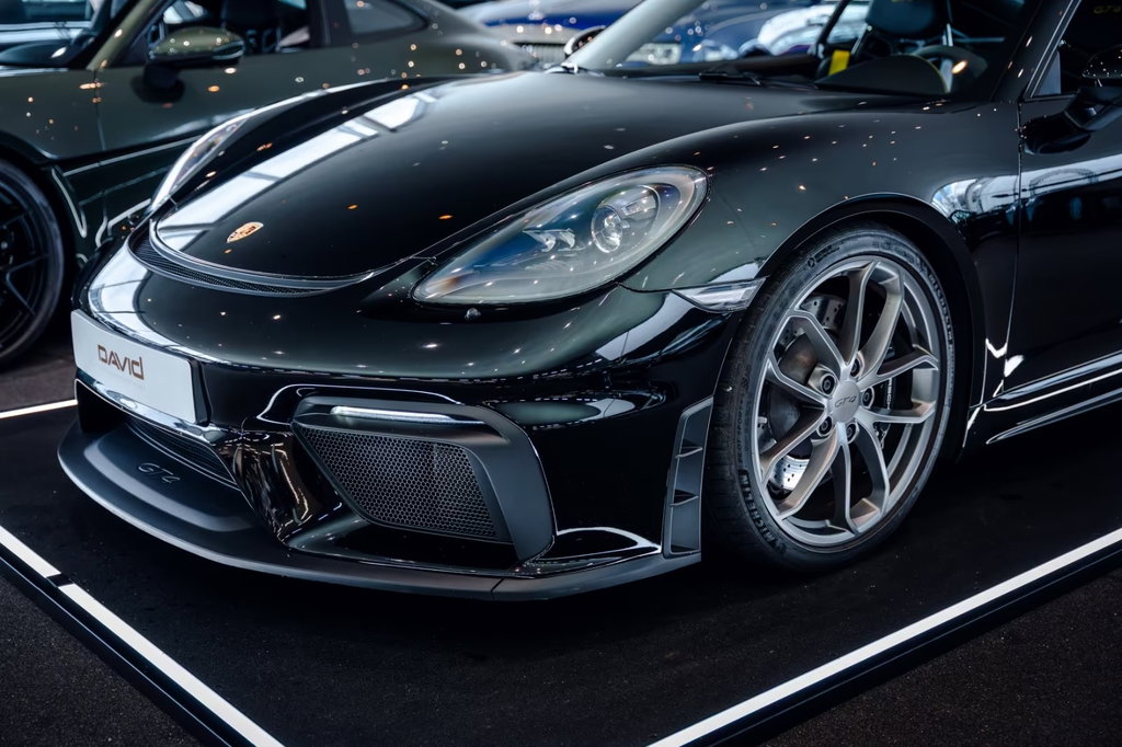 Porsche 718 Cayman GT4