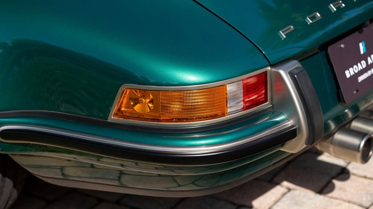 Porsche 911 Reimagined by Singer