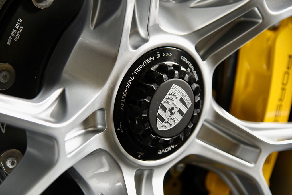 Porsche 992 GT3 Touring