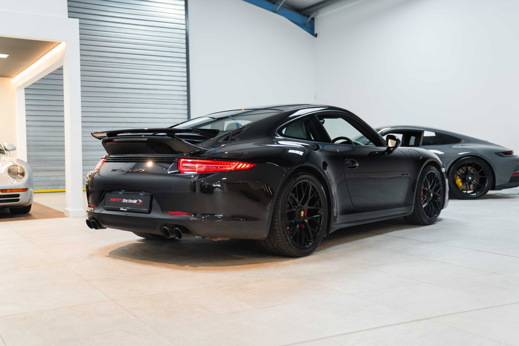 Porsche 991 Carrera GTS